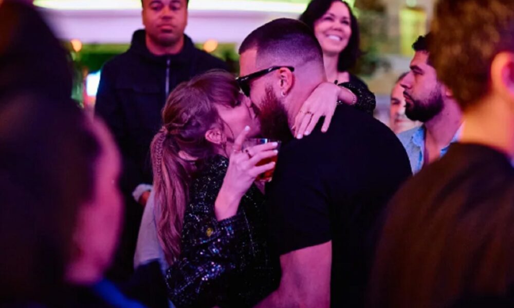 Extravagant Surprise: Travis Kelce surprised Taylor Swift with extravagant Valentine's Day gifts, including 250 Eternity roses and a $3,100 rose sculpture.