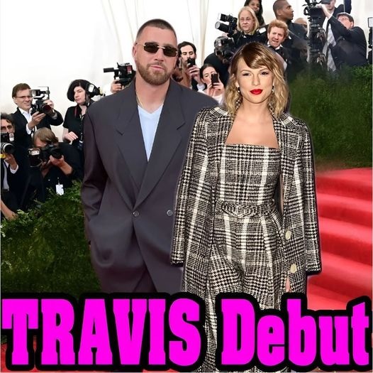 Breaking News : Taylor Swift presents Travis Kelce at 2024 Met Gala for the first time in 8 years.