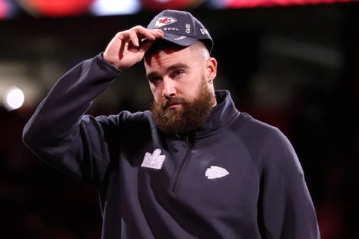 Fans of Travis Kelce are jumping to defend the Kansas City Chiefs tight end after an old video of him with an ex-girlfriend resurfaced.