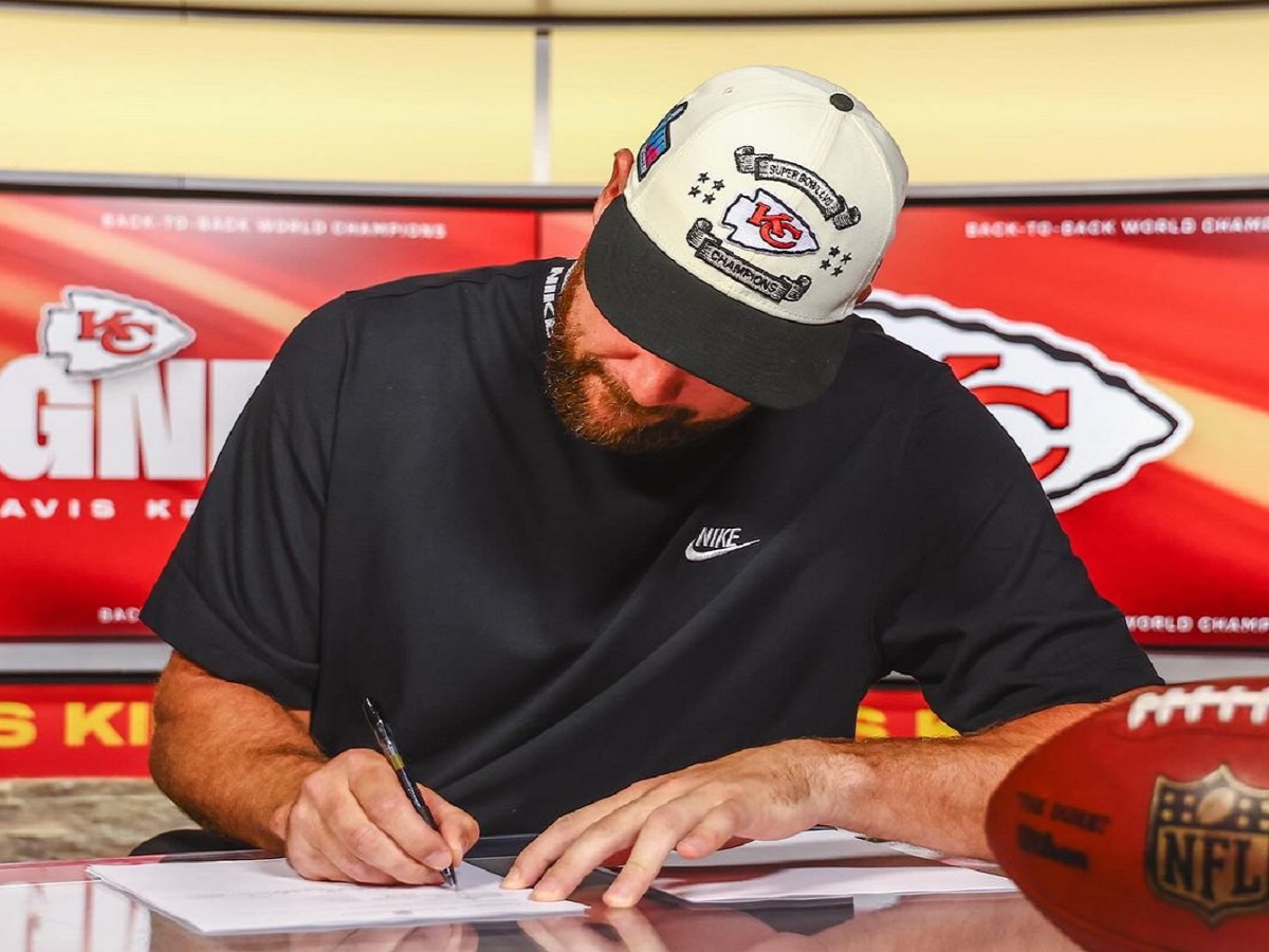 Travis kelce has caused Joy in the Nfl world as he extend his...